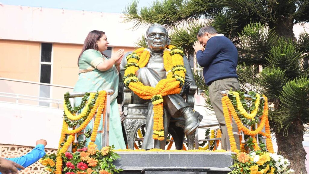 ସିକ୍ରାପାଲିରେ ପ୍ରସିଦ୍ଧ ଗିରି ଗୋବର୍ଦ୍ଧନ ପୂଜା