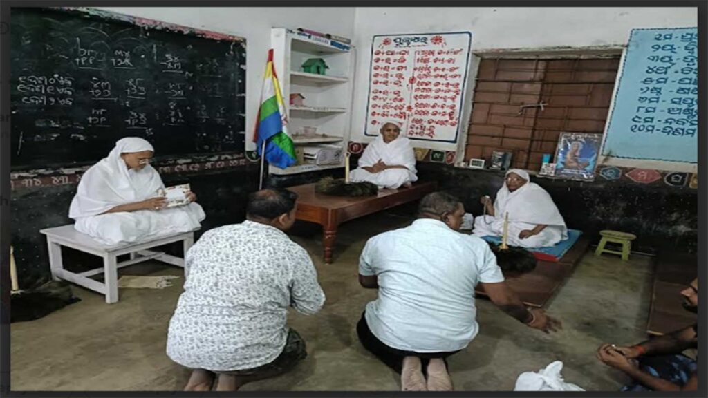 ଜୈନ ସନ୍ୟାସୀଙ୍କ କଟକରୁ ଛତିଶଗଡ଼ ଅଭିମୁଖେ ପଦଯାତ୍ରା