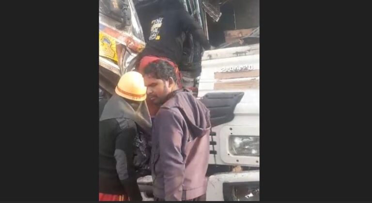 ଦୁଇ ଟ୍ରକ ମୁହାଁମୁହିଁ ଧକ୍କା, ୩ ଗୁରୁତର 