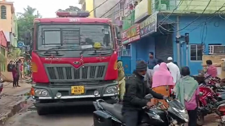 ଫ୍ଲେକ୍ସ ପ୍ରିଣ୍ଟ ଦୋକାନରେ ଅଗ୍ନିକାଣ୍ଡ, ଜଣେ ଗୁରୁତର