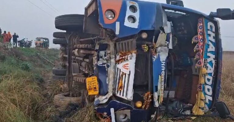 ଓଲଟିଲା ଯାତ୍ରୀବାହୀ ବସ୍, ୧୦ରୁ ଅଧିକ ଯାତ୍ରୀ ଆହତ