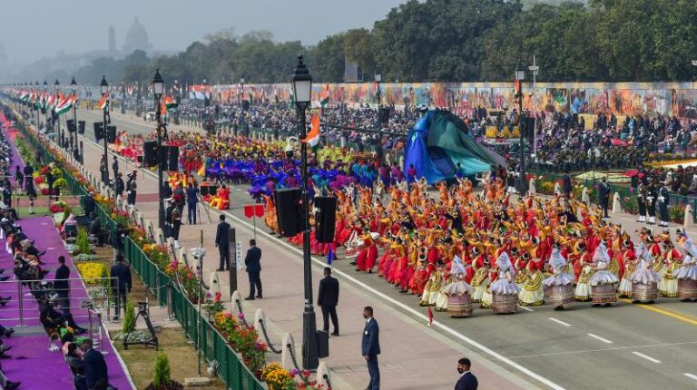 ଦେଶ ପାଳୁଛି ୭୬ତମ ସାଧାରଣତନ୍ତ୍ର ଦିବସ: ଦିଲ୍ଲୀ କର୍ତ୍ତବ୍ୟପଥରେ ଭବ୍ୟ ପରେଡ୍‌ର ଆୟୋଜନ