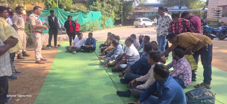 ସାମ୍ବାଦିକଙ୍କୁ ଆକ୍ରମଣ ପ୍ରତିବାଦରେ ଧାରଣା: ଏସଡ଼ିଓଙ୍କ ସମେତ ଦୁଇ ଗିରଫ