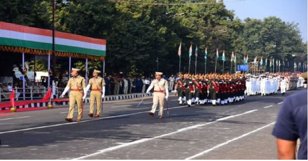 ରାଜ୍ୟସ୍ତରୀୟ ୭୬ତମ ସାଧାରଣତନ୍ତ୍ର ଦିବସ : ଶୁଭେଚ୍ଛା ଜଣାଇଲେ ମୁଖ୍ୟମନ୍ତ୍ରୀ