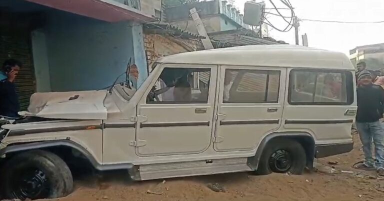 ବିଦ୍ୟୁତ୍ ଖୁଣ୍ଟରେ ପିଟି ହେଲା ବୋଲେରୋ: ଦୁଇ ମୃତ