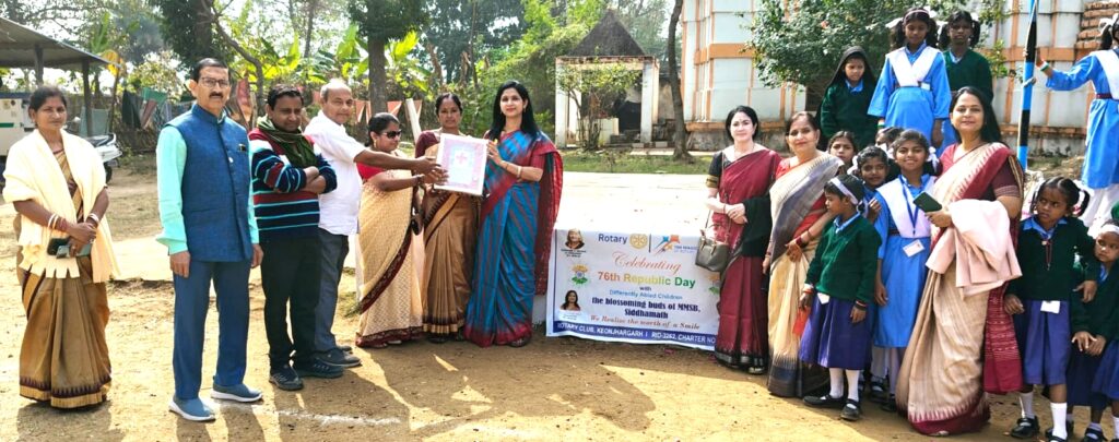 ଦିବ୍ୟାଙ୍ଗ ଛାତ୍ରଛାତ୍ରୀଙ୍କୁ ରୋଟାରୀ କ୍ଲବର ସହାୟତା