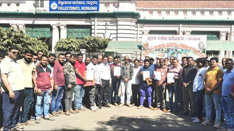 ୭ରୁ ଶୁଆକାଟୀ ଖଣିରୁ ପରିବହନ ବନ୍ଦ ଚେତାବନୀ