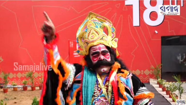 ହସିଲେ କଂସ, ଥରିଲା ପ୍ରବାସୀ ପଡିଆ