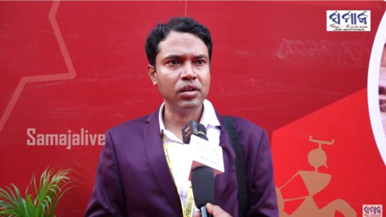 ଭିନେଗାର ଦେଇ ମହୁମାଛିକୁ ଆକର୍ଷିତ କରିପାରିବେନି – ପ୍ରବାସୀ ଭାରତୀୟ