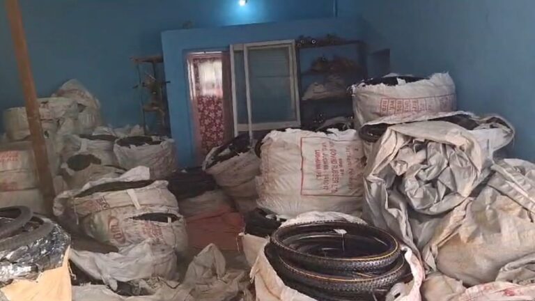 ଟାୟାର ଗୋଦାମରେ ଚଢାଉ, ମାଲିକ ଅଟକ