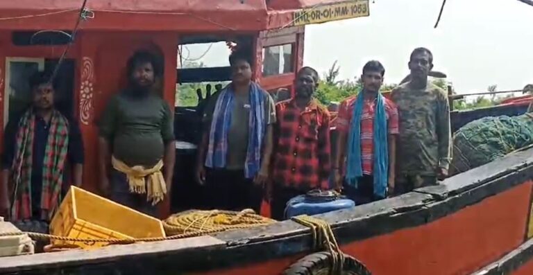 ଗହୀରମଥା ସାମୁଦ୍ରିକ ଅଭୟାରଣ୍ୟରୁ ଟ୍ରଲର ଜବତ, ୯ ମତ୍ସ୍ୟଜୀବୀ ଗିରଫ