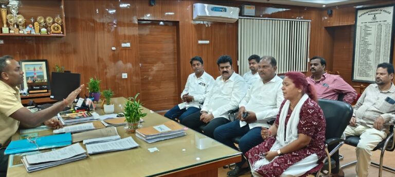 ଖଣ୍ଡାରେ ବିଜେପି କର୍ମୀଙ୍କୁ ଆକ୍ରମଣ ଘଟଣା: ଥାନାରେ ଦୁଇ ବିଜେଡି ନେତା ଅଟକ