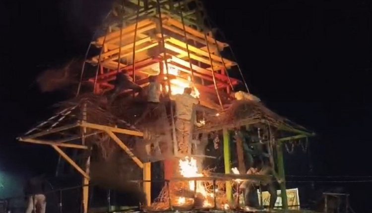 ବାଣ ନିଆଁରେ ଜଳିଗଲା ମହାପ୍ରଭୁ ଜଗନ୍ନାଥଙ୍କ ରଥ