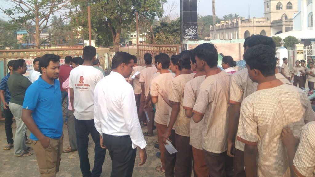 ପିପିଲିରେ ୨୩୯୩ ଛାତ୍ରଛାତ୍ରୀ ଦେଲେ ମାଟ୍ରିକ ପରୀକ୍ଷା, ୧୪ ଅନୁପସ୍ଥିତ