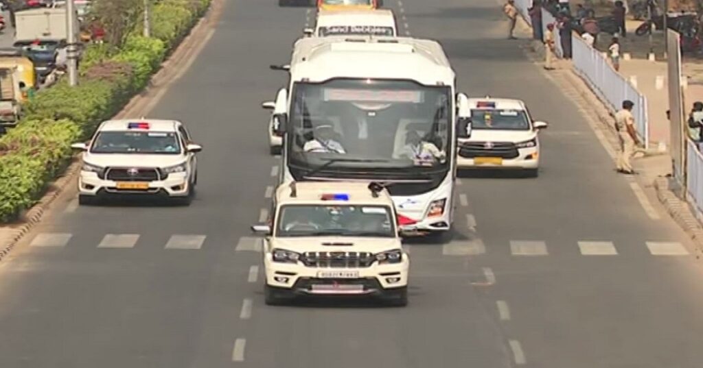 କିଛି ସମୟ ପରେ ମହାଲଢେଇ: ବାରବାଟୀରେ ଭାରତ-ଇଂଲଣ୍ଡ ଟିମ୍