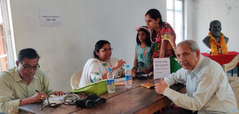 “ସମାଜ” ପାଠକ ମଞ୍ଚ ପକ୍ଷରୁ ସ୍ଵାସ୍ଥ୍ୟ ପରୀକ୍ଷା ଶିବିର