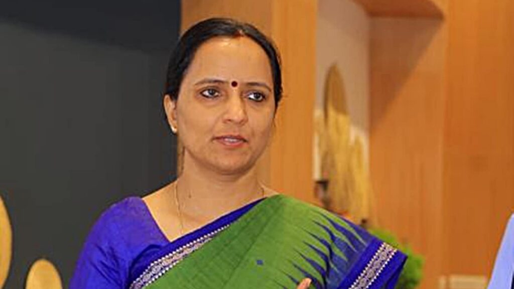 ଭିଆର୍‌ଏସ୍‌ ନେଲେ ସୁଜାତା କାର୍ତ୍ତିକେୟନ୍‌ !