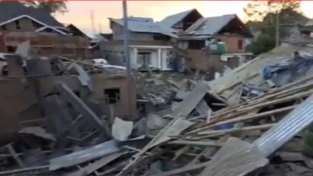 ପହଲଗାଓଁ ଆକ୍ରମଣକାରୀ ଆତଙ୍କବାଦୀଙ୍କ ୨ ସହଯୋଗୀ ଗିରଫ, ୩ ଆତଙ୍କୀଙ୍କ ଘର ଉଡ଼ାଇଲା ସେନା