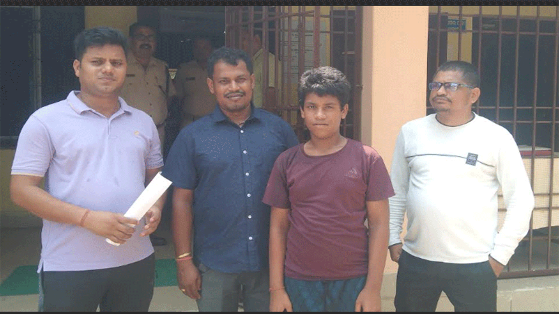 ଭୁବନେଶ୍ୱର ଅଞ୍ଚଳର ନାବାଳକ ପିପିଲିରୁ ଉଦ୍ଧାର, ମାମୁଙ୍କ ଜିମାରେ ଦେଲା ପୁଲିସ