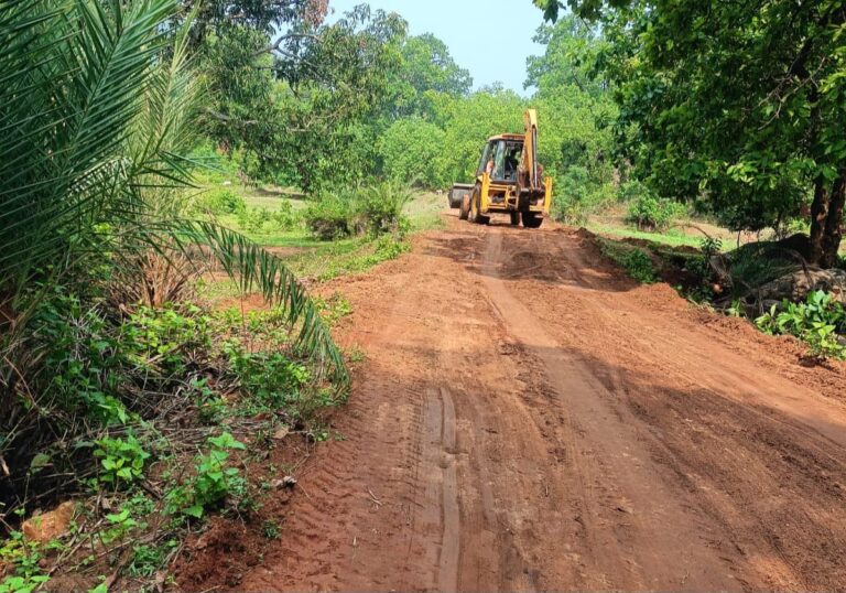 ହରଭଙ୍ଗା ବ୍ଲକରେ ଶ୍ରମଜୀବି ଯୋଜନା ବାଟବଣା