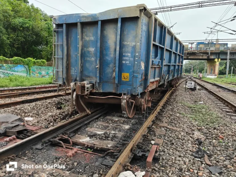 ମାଲବାହୀ ଟ୍ରେନ ଲାଇନଚ୍ୟୁତ