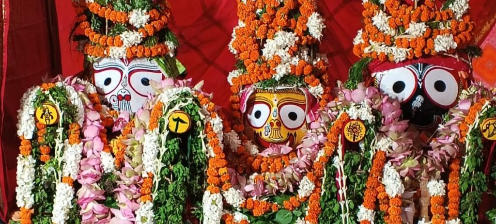 ଭକ୍ତ ଦାସିଆ ପୀଠରେ ଚତୁର୍ଦ୍ଧାମୂର୍ତ୍ତୀଙ୍କ ତୁଳସୀ ବେଶ