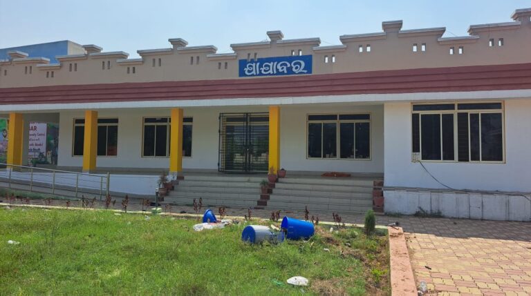 ପରିଚୟ ଖୋଜୁଛି ଯାଯାବର: ବର୍ଷେ ହେଲା ଝୁଲୁଛି ତାଲା