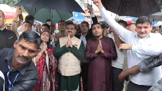 ଶ୍ରୀଜୀଉଙ୍କୁ ଦର୍ଶନ କଲେ ଗୌତମ ଆଦାନୀ