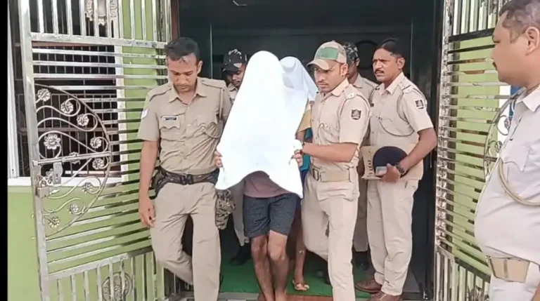 ବେଳାଭୂମିରେ ଗଣଦୁଷ୍କର୍ମ ଘଟଣା; ରିମାଣ୍ଡ ଅବଧି ଶେଷ ପରେ ପୁଣି ଜେଲ ଫେରିଲେ ଅଭିଯୁକ୍ତ