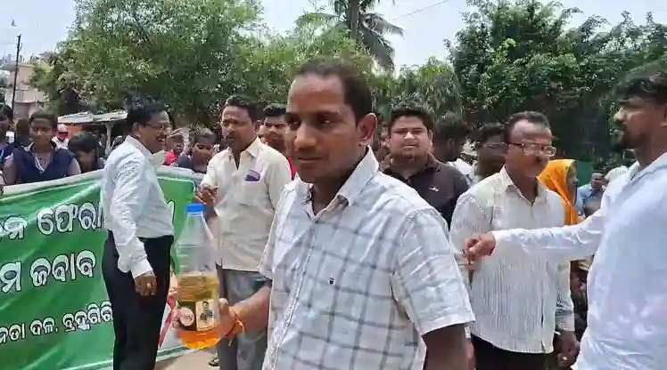 ସୌମ୍ୟାଶ୍ରୀଙ୍କ ମୃତ୍ୟୁ ମାମଲା, ବ୍ରହ୍ମଗିରିରେ ରାସ୍ତାରୋକ