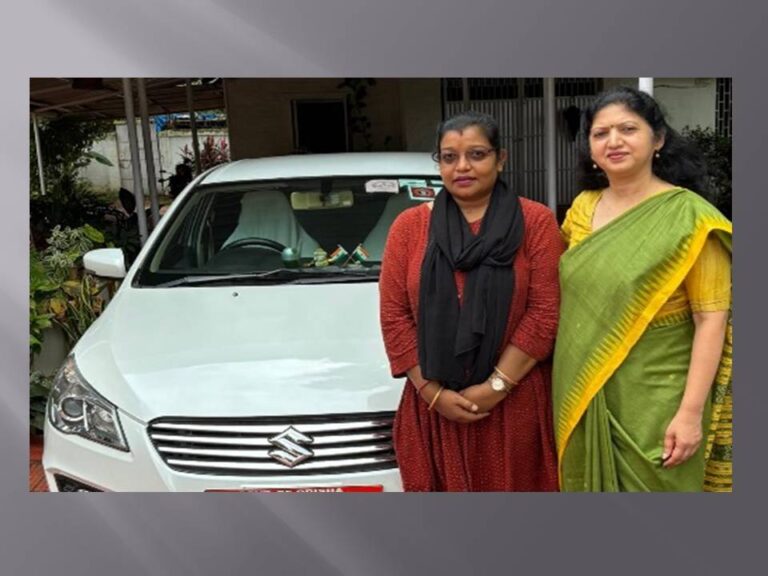 ମହିଳା ଆଇଏଏସ୍‌ଙ୍କ ମହିଳା ଚାଳକ