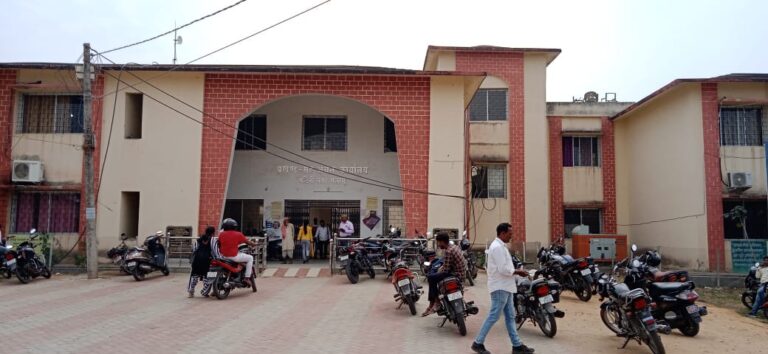 ୧୧ ଶିକ୍ଷାଧିକାରୀଙ୍କ ଦରମା ବନ୍ଦ