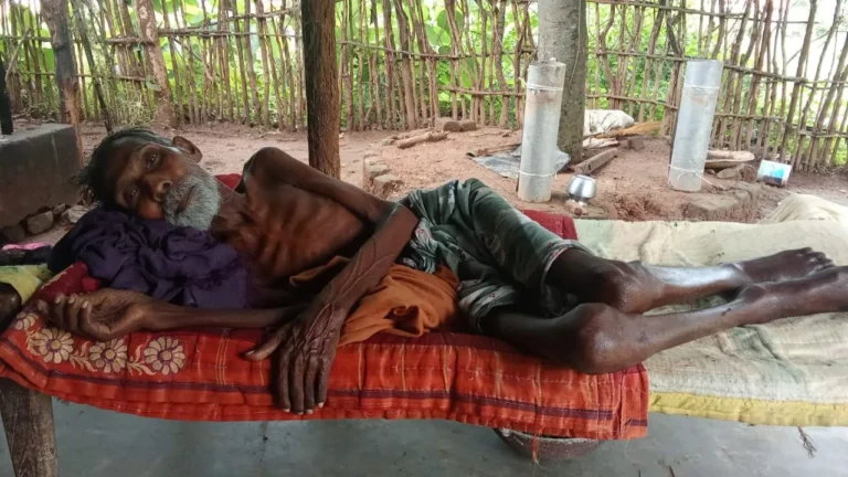 ବ୍ଲକ ପ୍ରଶାସନ ନାକତଳେ ଯୋଜନା ବାଟବଣା: ଗାଡୁଙ୍କ ଚିକିତ୍ସା ପାଇଁ ଅର୍ଥ ବାଧକ