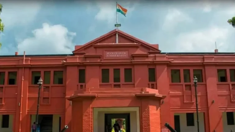 ରେଭେନ୍ସାର ୧୦ ଛାତ୍ରଙ୍କ ଉପରୁ ଉଠିଲା ନିଲମ୍ବନ