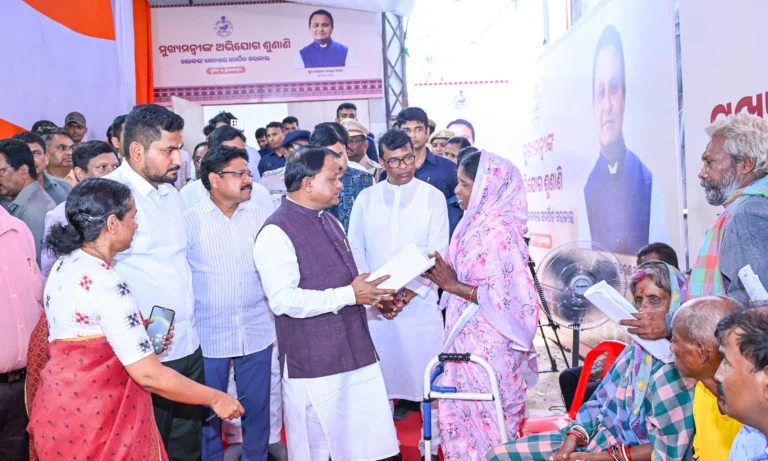 ମୁଖ୍ୟମନ୍ତ୍ରୀଙ୍କ ୧୪ତମ ପାଳି ଅଭିଯୋଗ ଶୁଣାଣି