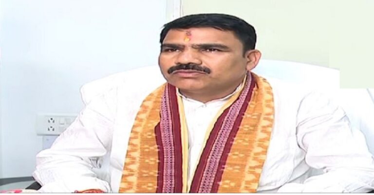 ସ୍କୁଲରେ ଭଗବତ ଗୀତା ପାଠ କରିବେ ଛାତ୍ରଛାତ୍ରୀ