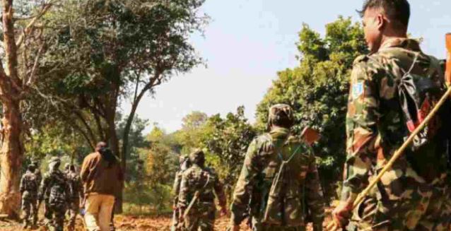 ଦୁଇ ଦୁର୍ଦ୍ଦାନ୍ତ ମାଓବାଦୀଙ୍କ ଆତ୍ମସମର୍ପଣ