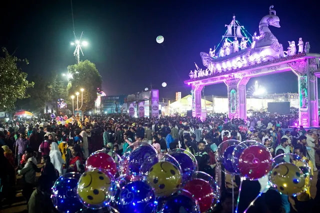 ଗୋଟିଏ ଦିନ ବଢିଲା ବାଲିଯାତ୍ରା