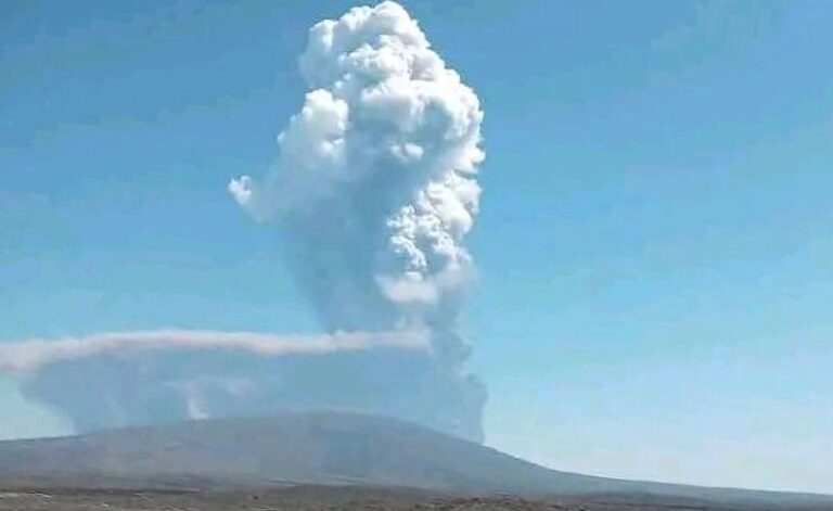 ଇଥିଓପିଆ ହାୟଲି ଗୁବି ଆଗ୍ନେୟଗିରି ଉଦ୍‌ଗିକରଣ, ଅହମଦାବାଦରେ ଅବତରଣ କଲା ଆବୁଧାବୀ ଯାଉଥିବା ବିମାନ