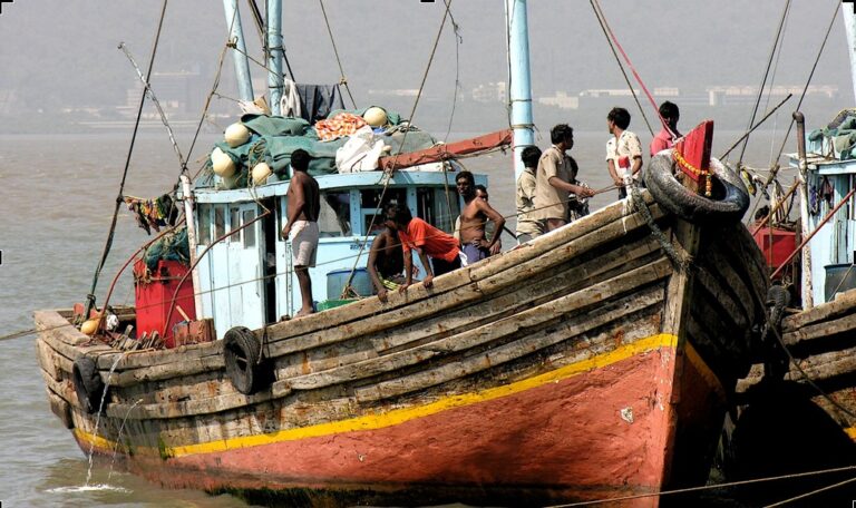 ମାଛଧରା ବୋଟରେ ମତ୍ସ୍ୟଜୀବୀଙ୍କ ମୃତ୍ୟୁ ଘଟଣା: ବିନା ସୁରକ୍ଷା କାରଣରୁ ଘଟୁଛି ଅଘଟଣ